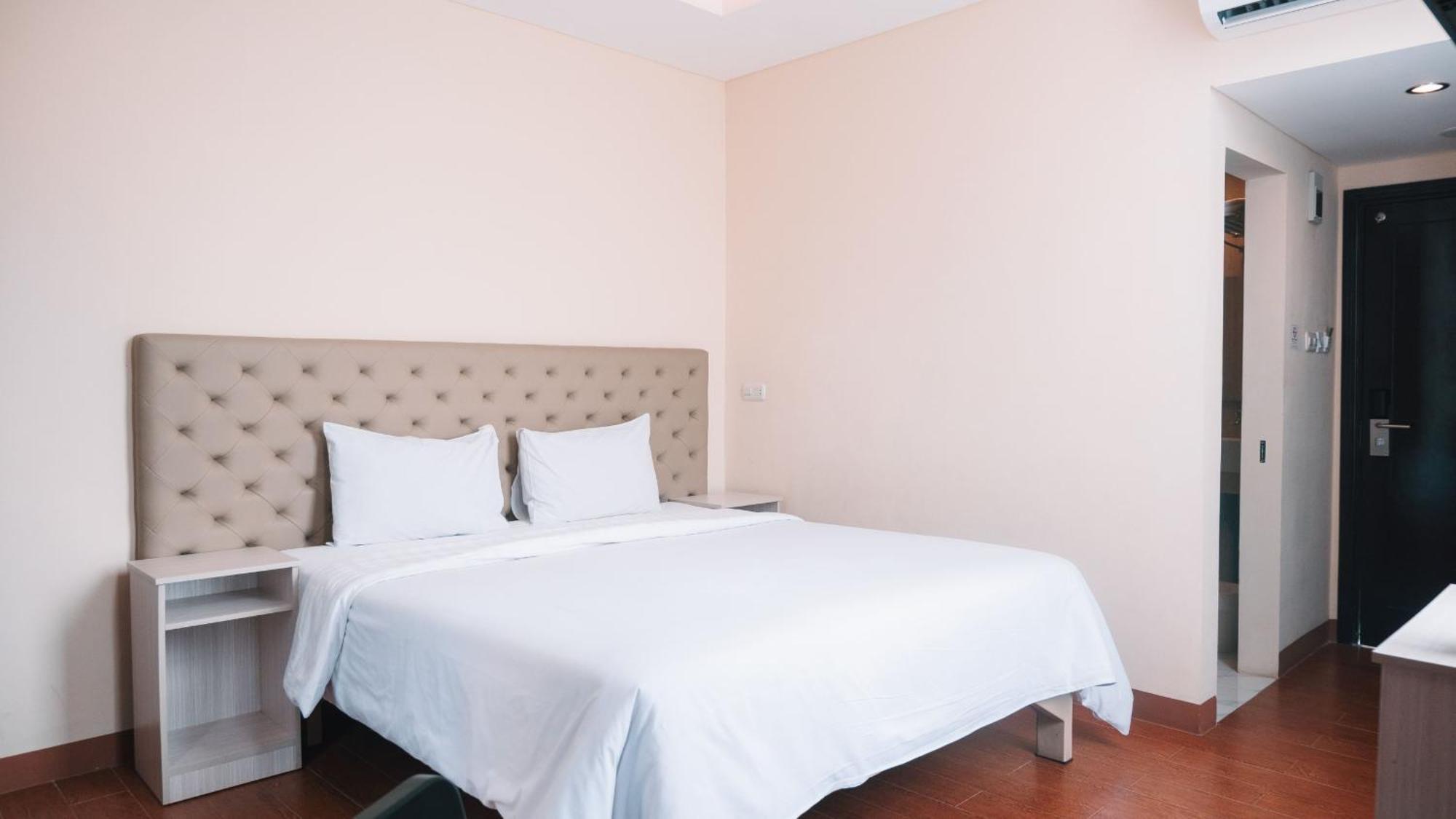 Tebu Hotel Бандунг Экстерьер фото