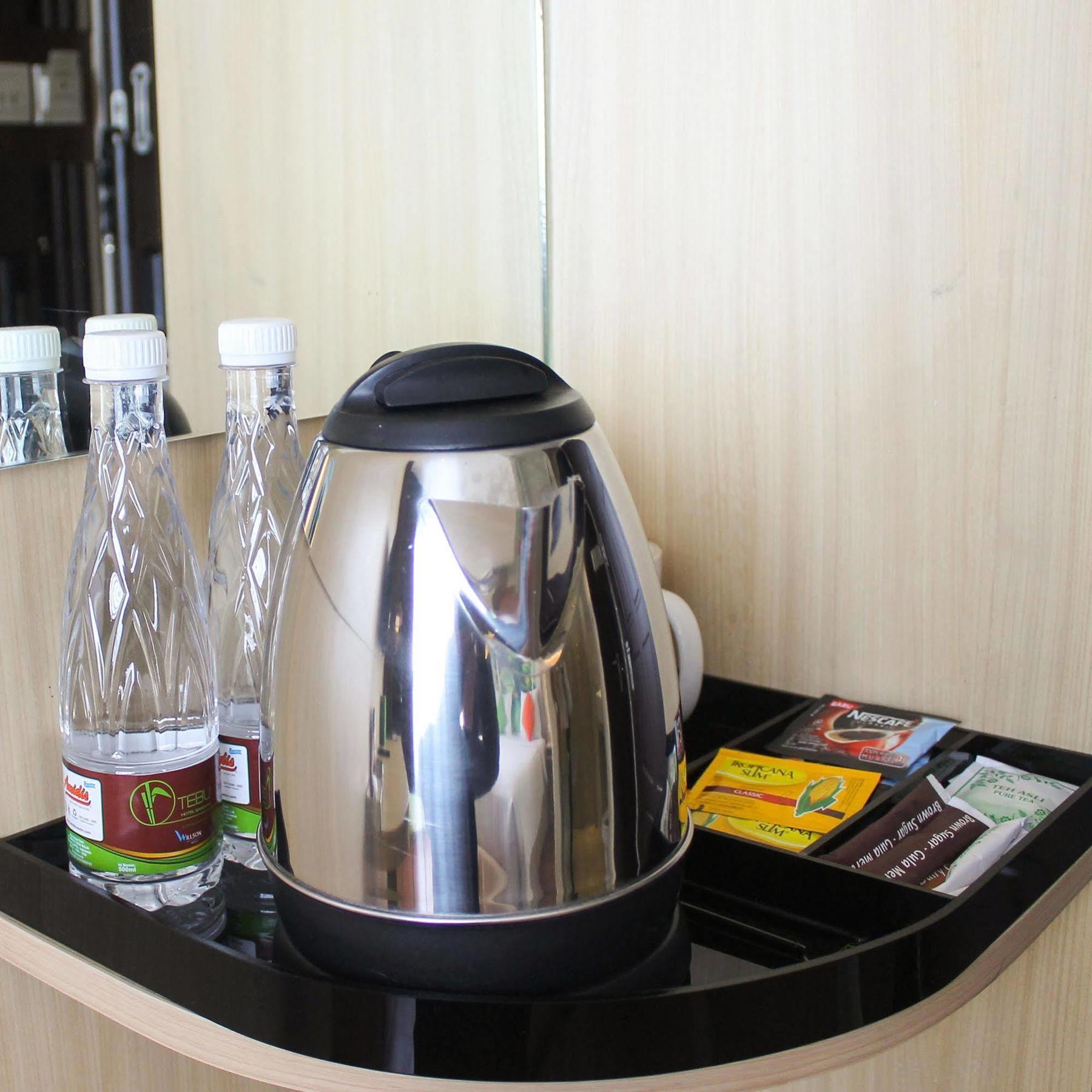 Tebu Hotel Бандунг Экстерьер фото