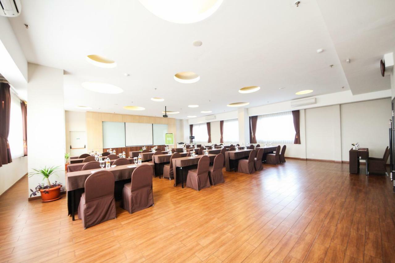 Tebu Hotel Бандунг Экстерьер фото